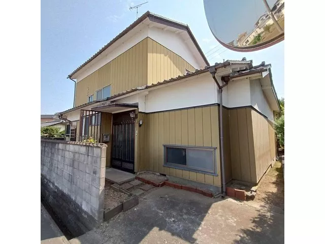 8.8 million yen, Nakahama, Hōma Town