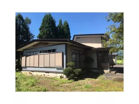 ■ Existing house in Nagai City, Kusaoka. ■ Land area: 1015.83㎡ (approximately 307 tsubo) ■ Building area