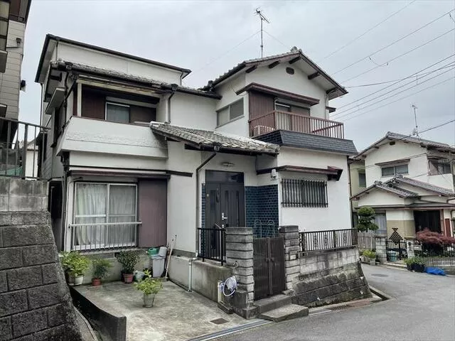 Kashiwara City, Tanabe 2-chome (Osaka Kyoiku University Mae Station) 2-story 5DK