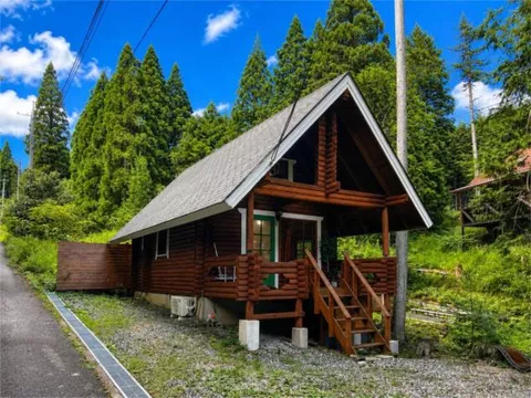 Taka District, Taka Town, Kami District, Tada 2-story building 1LDK