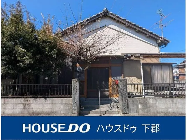 A rich natural port town surrounded by the sea and mountains. Enjoy a spacious life in Tsukumi City.