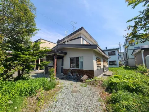Iwamizawa City, 12th Street West 3-chome (Iwamizawa Station) 2-story building 4LDK
