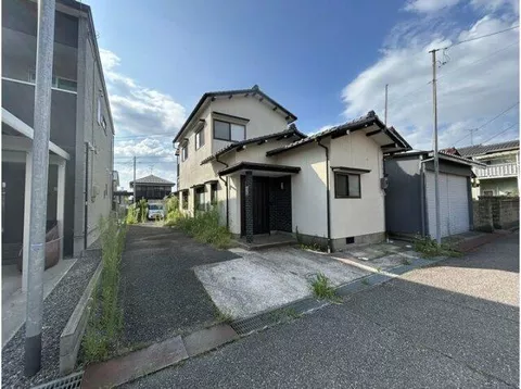 Kahoku District, Tsubata Town, Ota (Tsubata Station) 2-story 4K