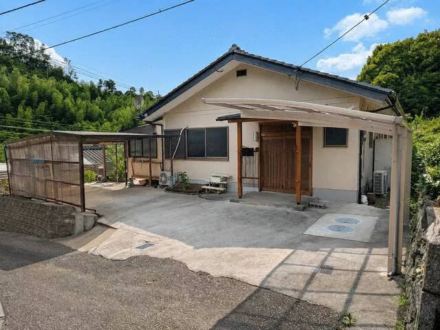 Hyuga City, Oaza Tomitaka (Hyuga City Station), single-story building, 5DK