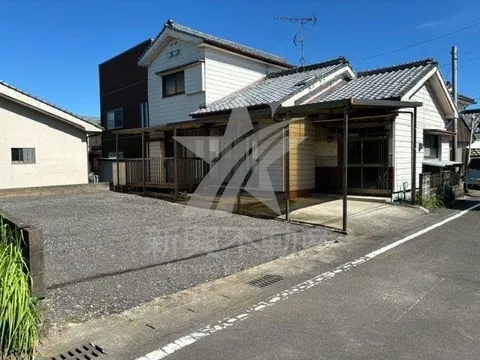 5DK house on Mikata Konishi Street! Parking for 4 cars available!