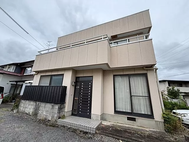Used single-family home in Ichinichiba 3-chome, Gifu City