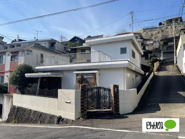 Sasebo City, Hanazono Town (Kita Sasebo Station) 2-story 4LDK
