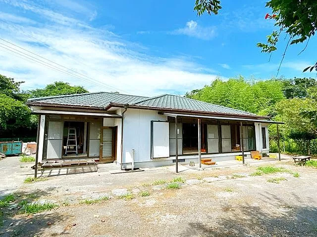 Used single-family home in Nonomitani-cho, Miyakonojo City