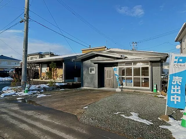 Used single-family home in Matsuencho, Hanamaki City