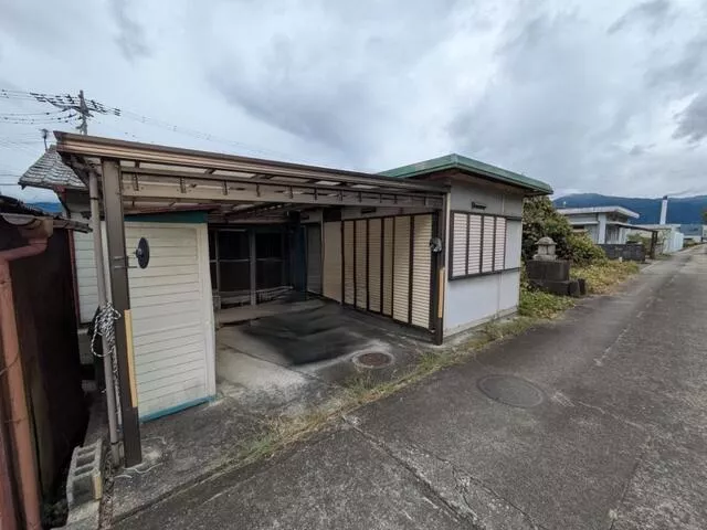 Shikoku Chuo City, Tsumatori Town (Kawanoe Station), single-story building, 3K