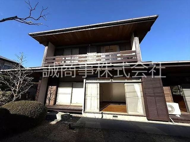 ■ Southeast corner lot, a residence of approximately 100 tsubo! ■ A lush and quiet residential neighborhood♪