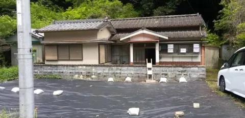 Hata District, Kuroshio Town, Saga (Tosa Saga Station) Single-story building 3DK