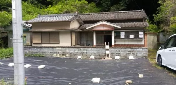 Hata District, Kuroshio Town, Saga (Tosa Saga Station) Single-story building 3DK