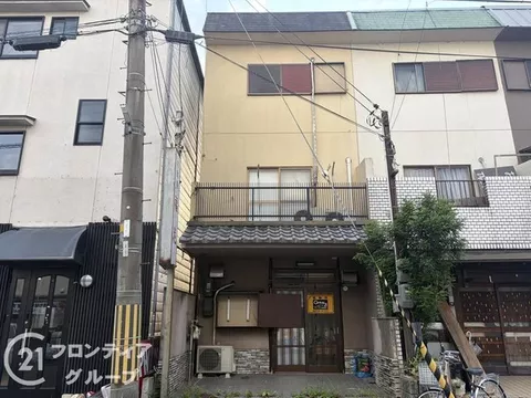 Available for commercial use and immediate viewing! ■ Since it is a residential property with a store, it can also be used as a store.