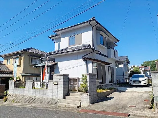Used single-family home, JR Kure Line, Kure Station, 29 minutes by bus, get off at Ninesekawa Bridge, 12 minutes on foot