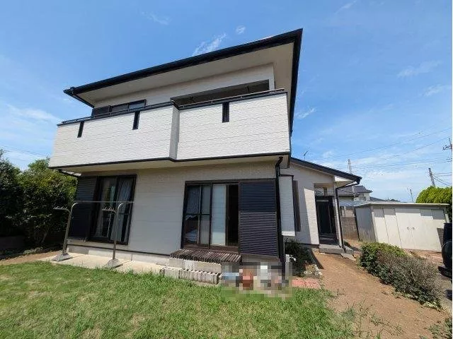 Land over 70 tsubo, window in the washroom, hot water supply, balcony, garden