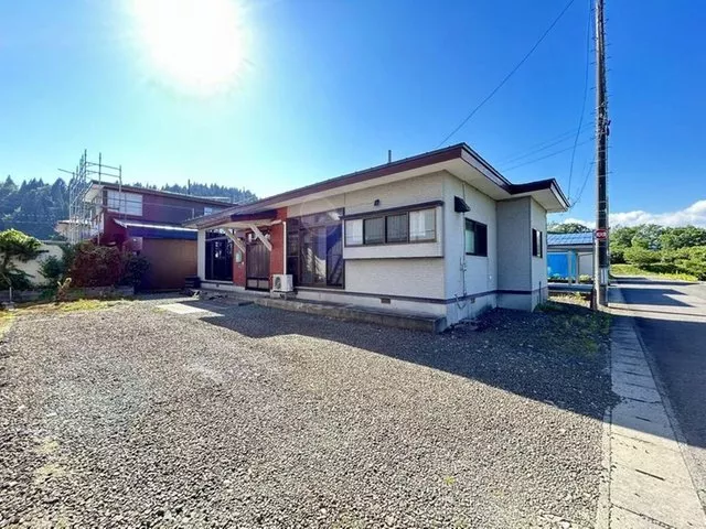 [Open House] Current sale until August 31 / Immediate occupancy available / New seismic standards compliant / Parking for 4 cars available