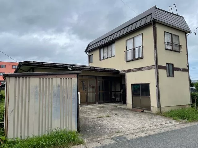 Yonezawa City, Kaniike 5-chome (Yonezawa Station) 2-story building 6DK