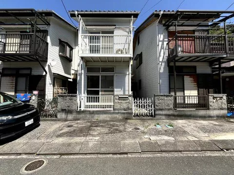 Yokosuka City, Kamoi 2-chome (Uraga Station) 2-story building 3SDK