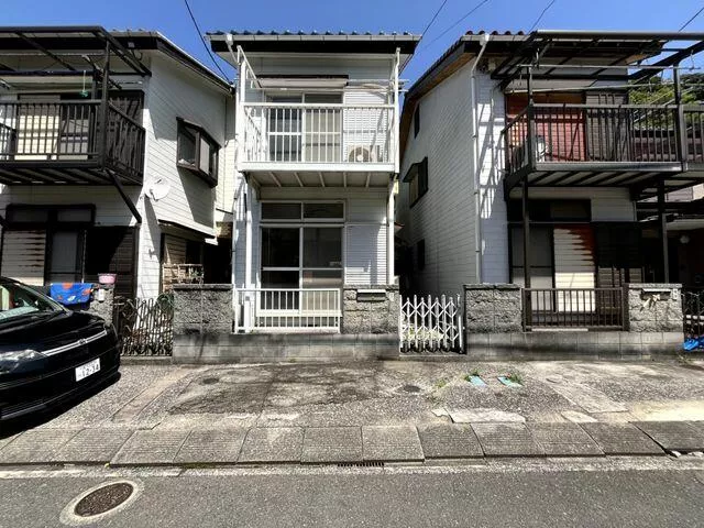 Yokosuka City, Kamoi 2-chome (Uraga Station) 2-story building 3SDK