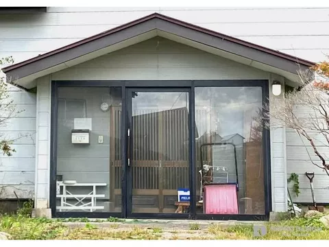 ■ Parking for more than 5 cars available! ■ Garage with shutter ☆ ■ Land over 200 tsubo!