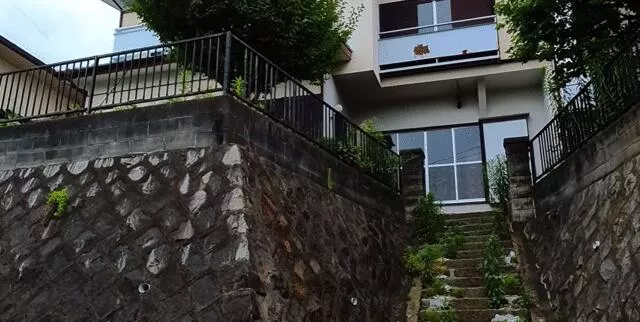 Asahi Ward, Yokohama City, Kamishirane 2-chome (Tsurugamine Station) 2-story building 4LDK