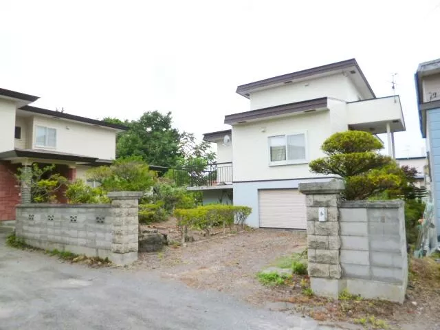 Date City, Funaochō (Date Monbetsu Station) 2 stories above ground, 1 basement 4LDK