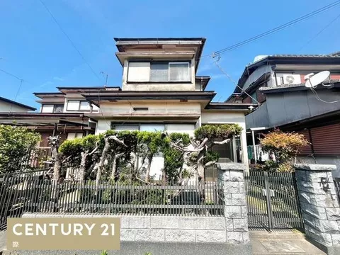 Wakayama-shi Furuya (Hachiman-mae station) 2F 4DK

2,000,000 yen