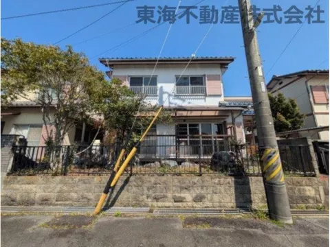 There is a property that can be moved into immediately, available for immediate delivery.