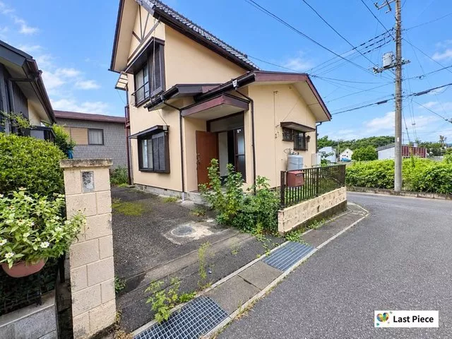 ~Within a 5-minute walk to the supermarket! Corner lot & south-facing ♪ 3DK with a 6-tatami room~
