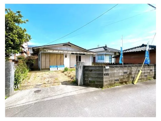 [Open House] Interior and exterior renovation planned / Single-story / Parking for 3 cars / Garden space available / Matsu