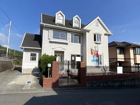 Used single-family home, 6 km from JR Sanyo Main Line Hofu Station